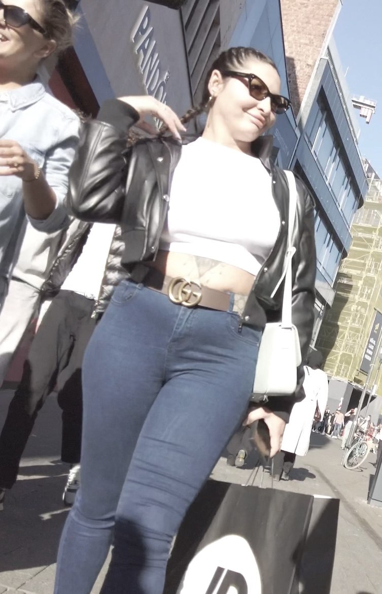 Busty Bimbo Braless (BUSTED)