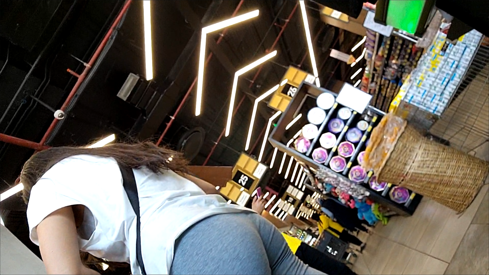 🔥 Wardrobe Malfunction Alert! Cute & Sexy Girl in Grey Sweatpants Steals the Show 😍