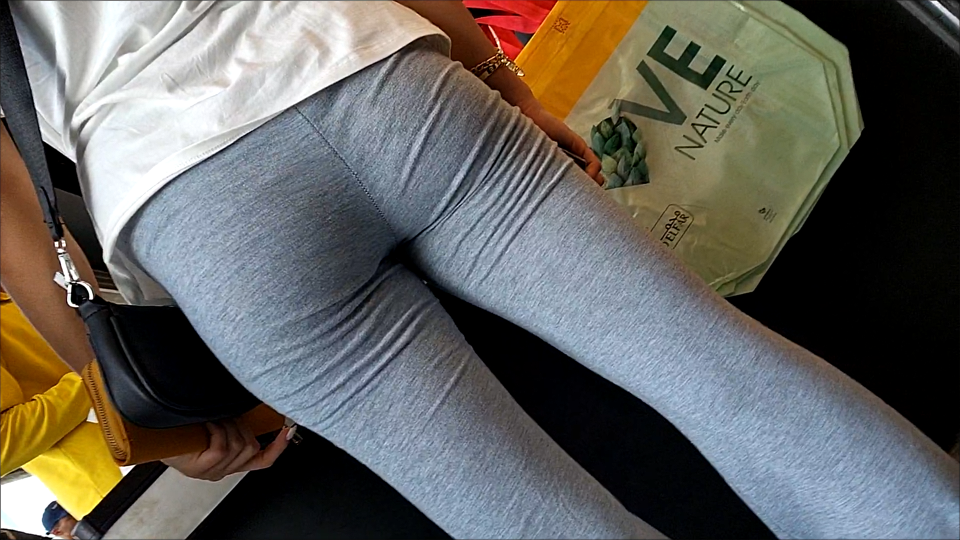 🔥 Wardrobe Malfunction Alert! Cute & Sexy Girl in Grey Sweatpants Steals the Show 😍